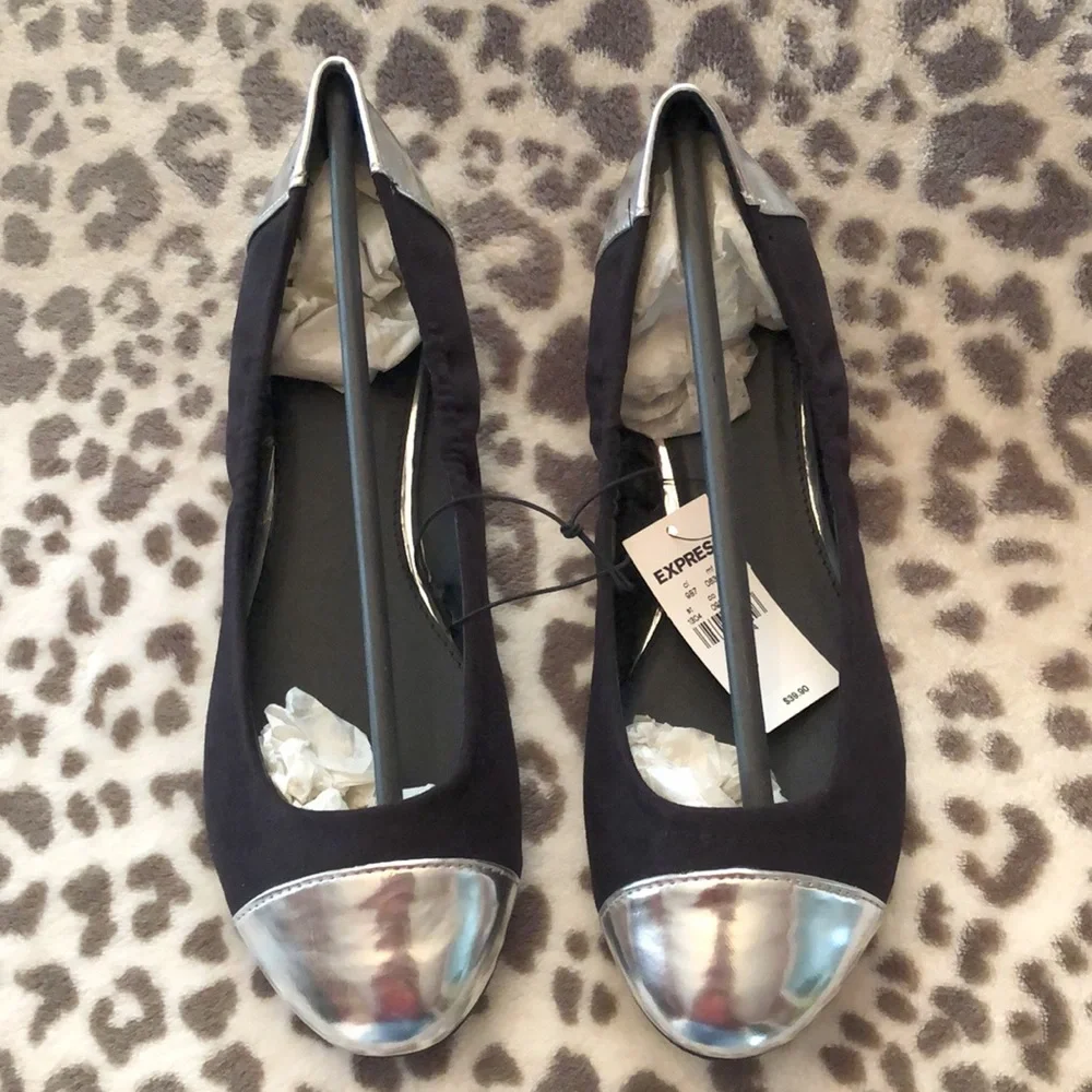 Express Black Faux Suede Silver Metallic Round Toe Ballet Flats Size 9